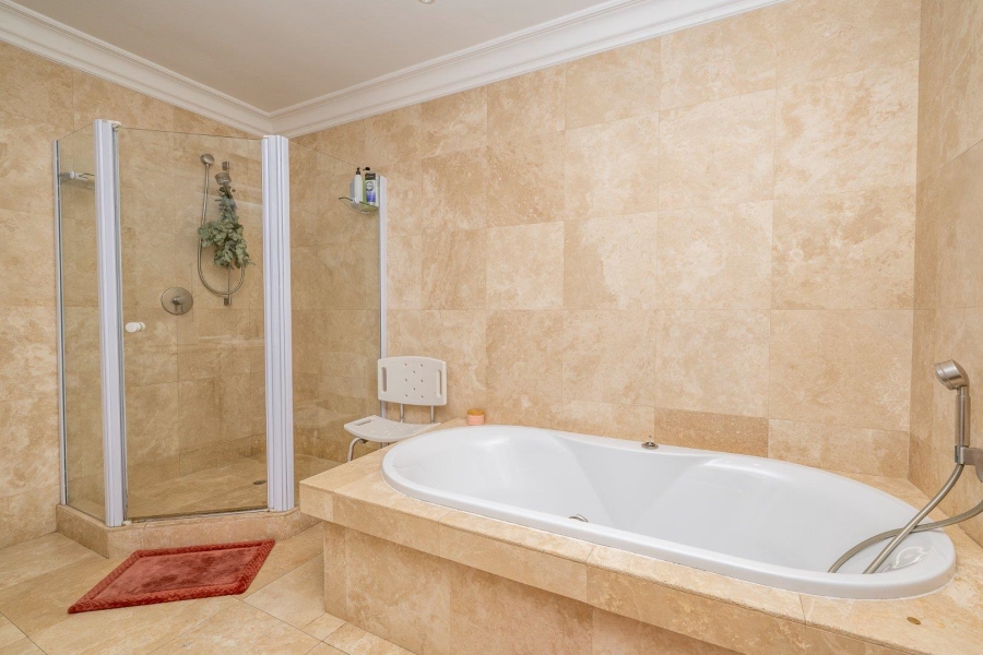 5 Bedroom Property for Sale in Welgedacht Western Cape